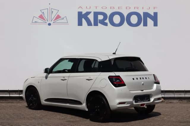 Suzuki Swift (2026) thumbnail 3
