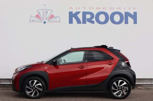 Toyota Aygo X (2024) thumbnail 2