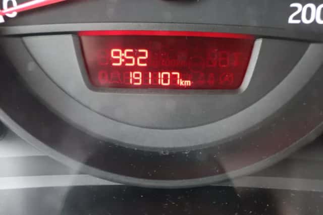 Volkswagen Up! (2013) thumbnail 6