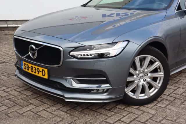 Volvo S90 (2018) thumbnail 4