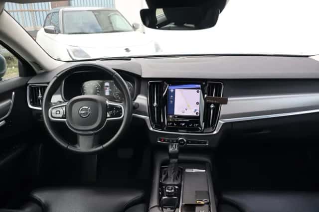 Volvo S90 (2018) thumbnail 6