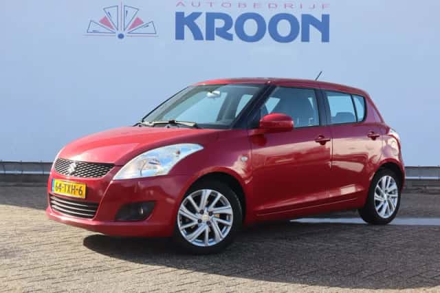 Suzuki Swift (2012) thumbnail 1