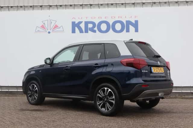 Suzuki Vitara (2024) thumbnail 3