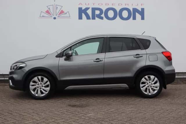 Suzuki S-Cross (2017) thumbnail 2