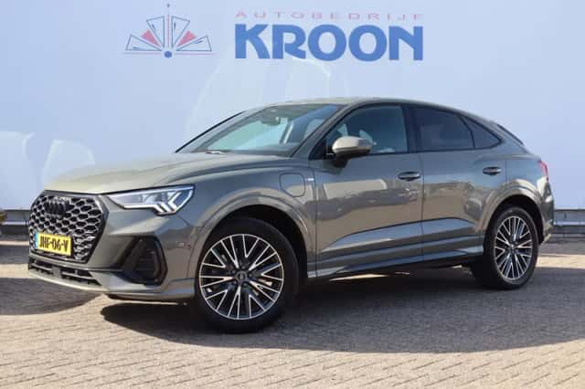 Audi Q3 Sportback (2021) thumbnail 1