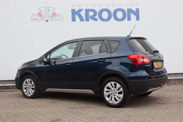 Suzuki S-Cross (2021) thumbnail 3