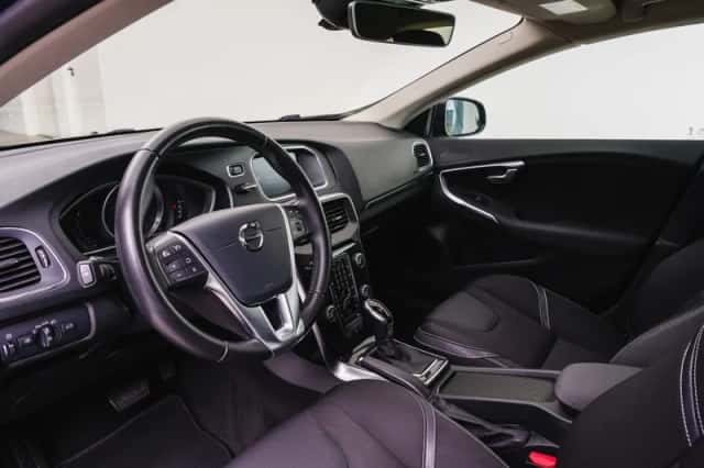 Volvo V40 (2019) thumbnail 4