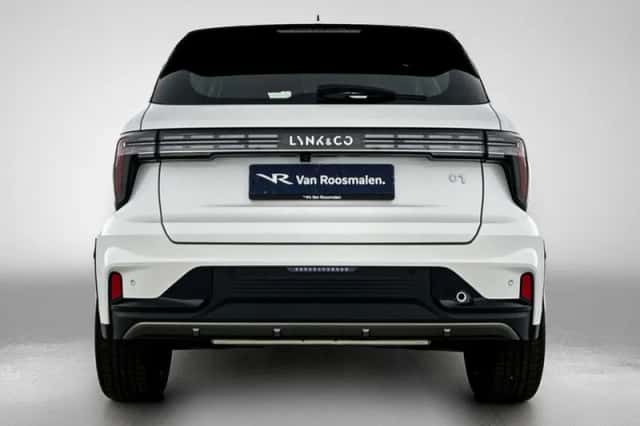 Lynk & Co 01 (2026) thumbnail 3