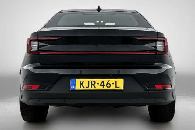 Polestar 2 (2023) thumbnail 3