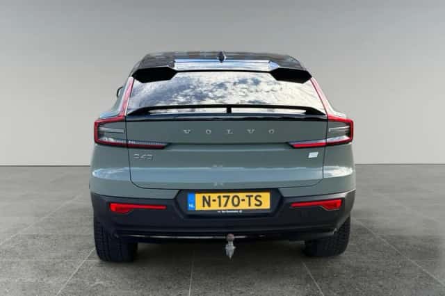 Volvo C40 (2021) thumbnail 4