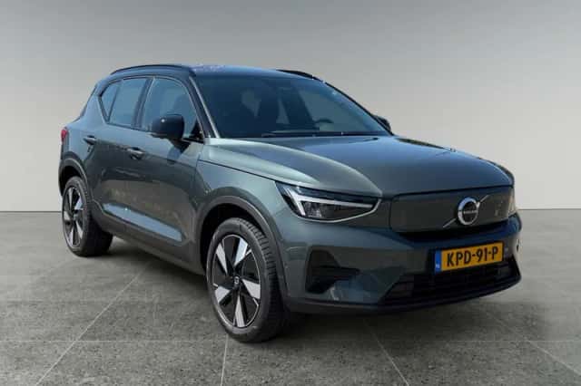 Volvo EX40 (2026) thumbnail 2