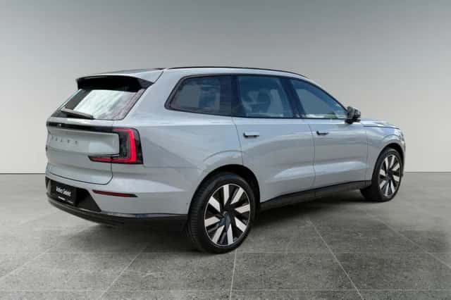 Volvo EX90 (2025) thumbnail 5