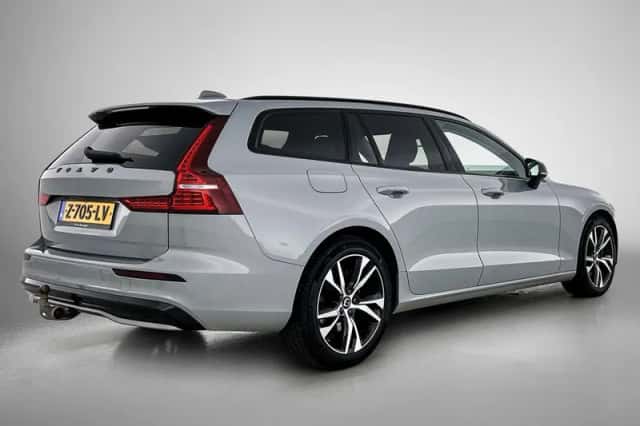Volvo V60 (2024) thumbnail 4