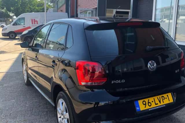 Volkswagen Polo (2010) thumbnail 4