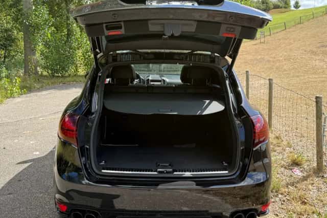 Porsche Cayenne (0) thumbnail 5
