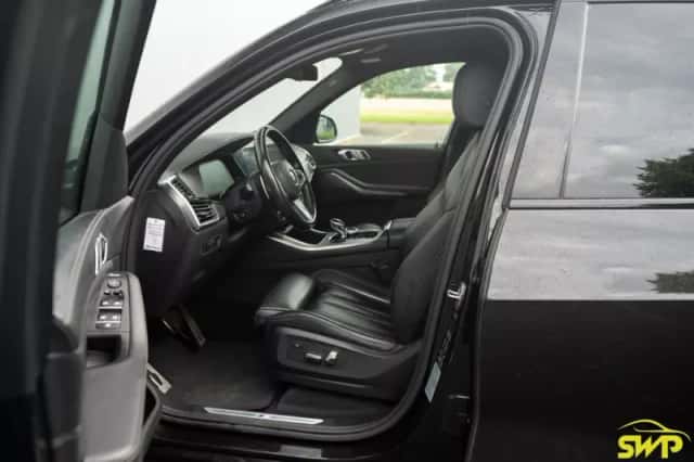 BMW X5 (2019) thumbnail 3