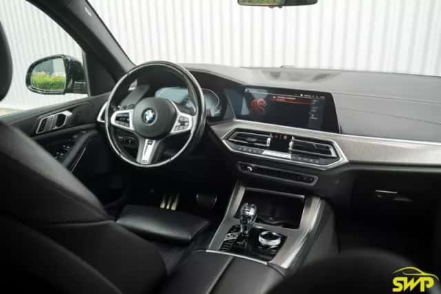 BMW X5 (2019) thumbnail 4