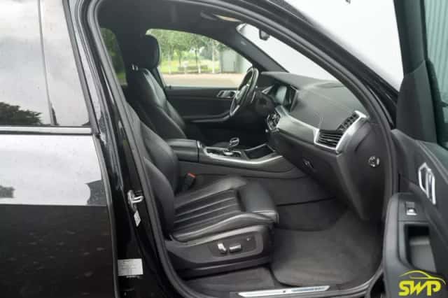 BMW X5 (2019) thumbnail 5