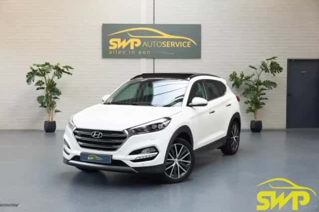 Hyundai Tucson (2016) thumbnail 1