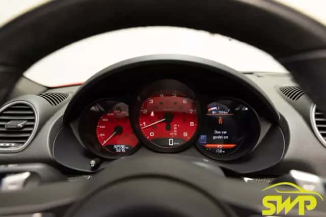 Porsche 718 Spyder (2021) thumbnail 3