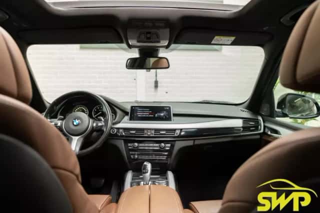 BMW X5 (2018) thumbnail 2
