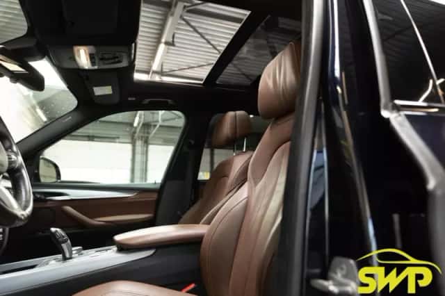 BMW X5 (2018) thumbnail 4