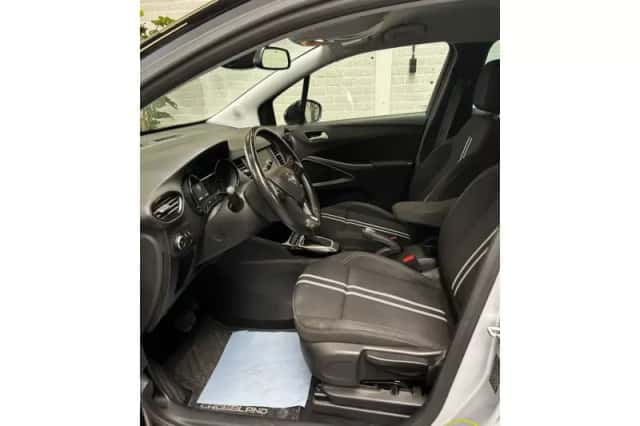 Opel Crossland (2024) thumbnail 2