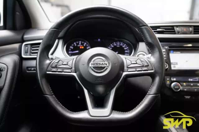 Nissan Qashqai (2018) thumbnail 5