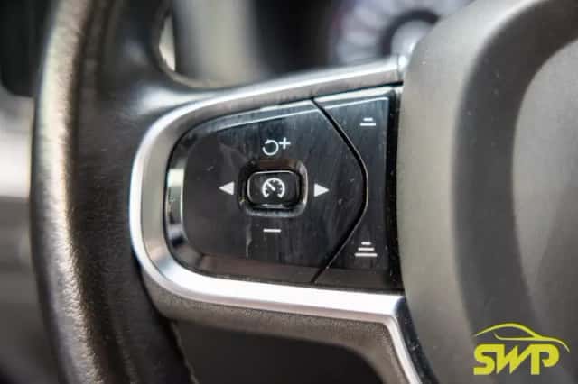 Volvo XC60 (2021) thumbnail 6