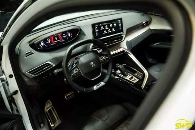 Peugeot 5008 (2021) thumbnail 5