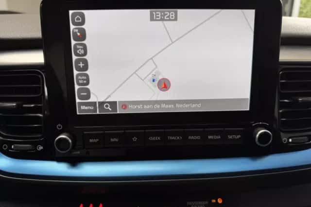 Kia Stonic (2025) thumbnail 6