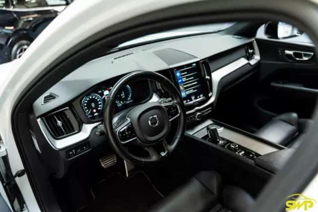 Volvo XC60 (2020) thumbnail 5