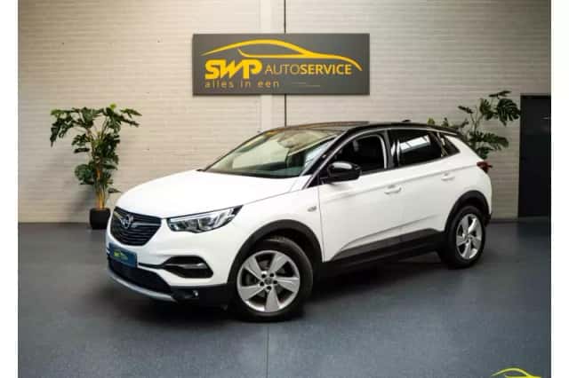 Opel Grandland (2018) thumbnail 1