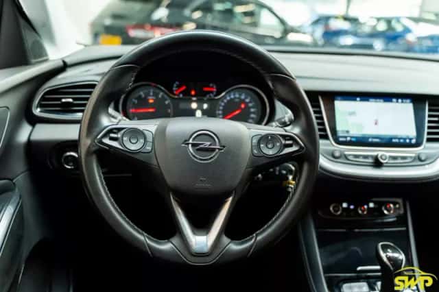 Opel Grandland (2018) thumbnail 4