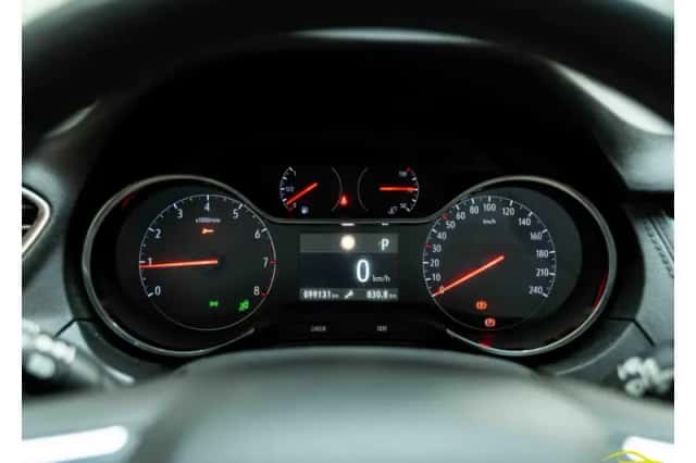 Opel Grandland (2018) thumbnail 5