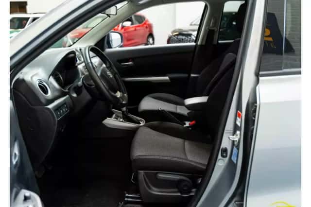 Suzuki Vitara (2022) thumbnail 2