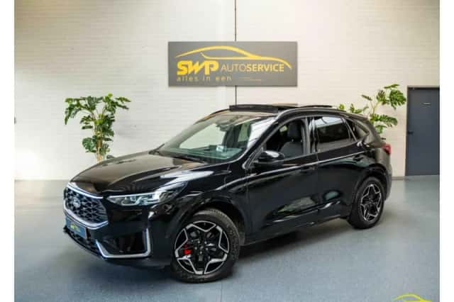 Ford Kuga (2024) thumbnail 1