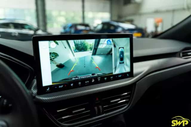 Ford Kuga (2024) thumbnail 5