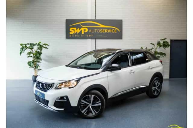 Peugeot 3008 (2019) thumbnail 1