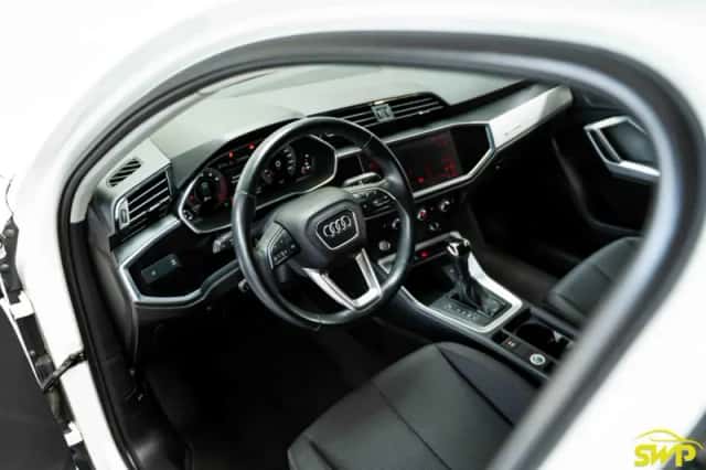 Audi Q3 (2019) thumbnail 3