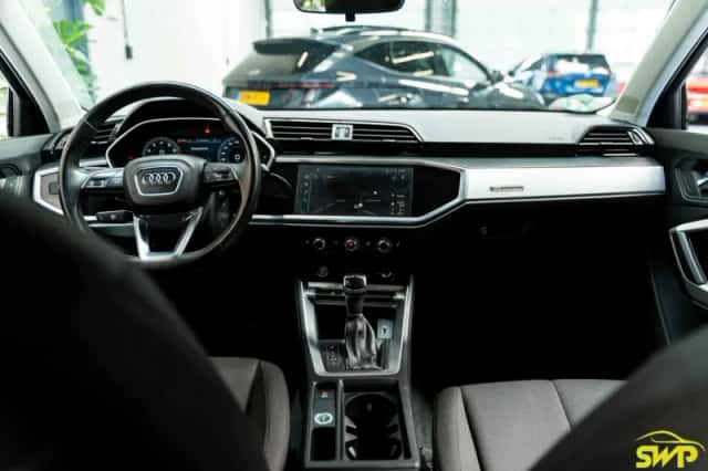 Audi Q3 (2019) thumbnail 4