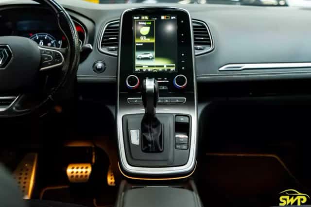 Renault Scénic (2021) thumbnail 4