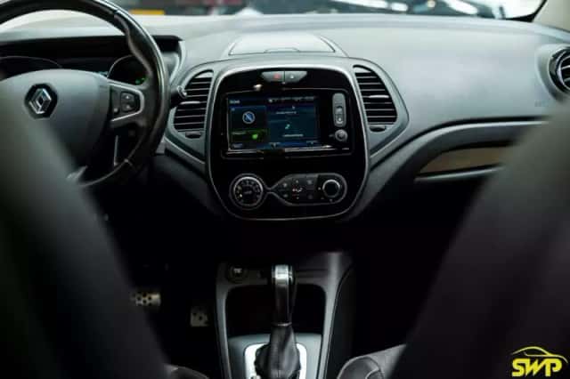 Renault Captur (2018) thumbnail 4