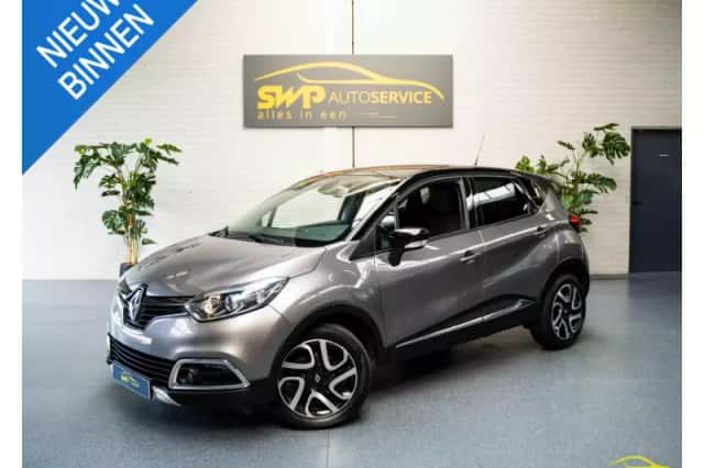 Renault Captur (2016) thumbnail 1