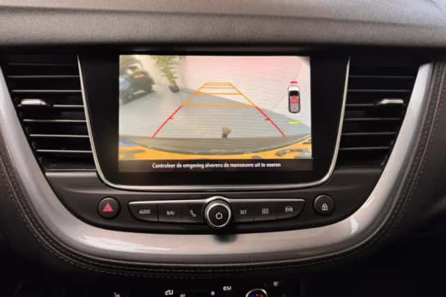 Opel Grandland (2019) thumbnail 4