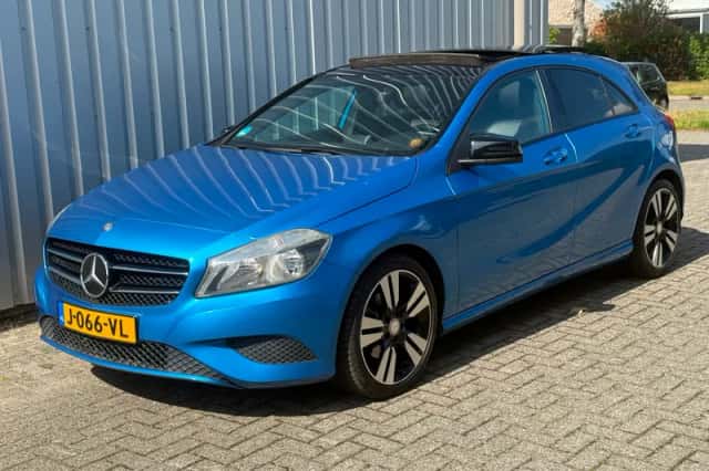 Mercedes-Benz A-Klasse (2012) thumbnail 1