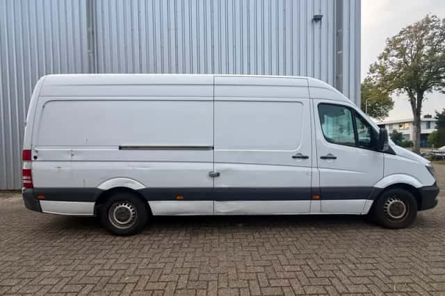 Mercedes-Benz Sprinter (2015) thumbnail 5