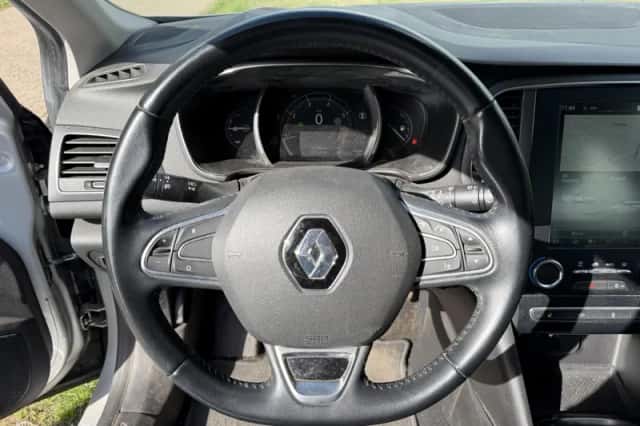Renault Mégane (2017) thumbnail 5