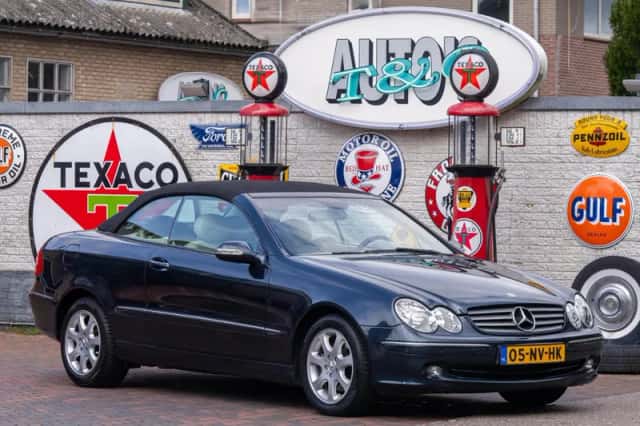 Mercedes-Benz CLK-Klasse (2004) thumbnail 1