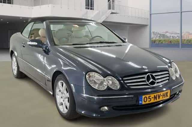 Mercedes-Benz CLK-Klasse (2004) thumbnail 3